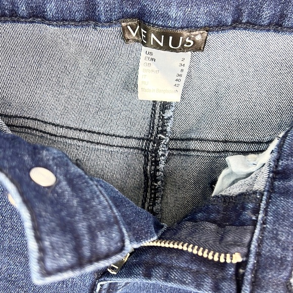 VENUS | 💙 Dark Blue Faded Stretchy Cutoff Raw Hem Short Denim Jean Shorts - Picture 3 of 5